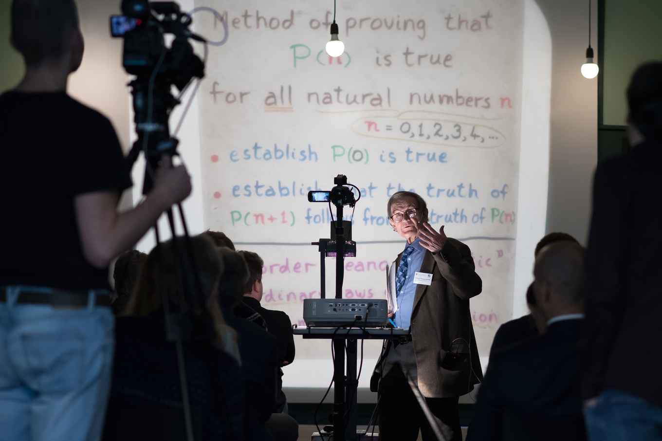 Sir Roger Penrose speaking at the IAS, 22 January 2019